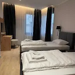 Moaline Apartments, Free Parking