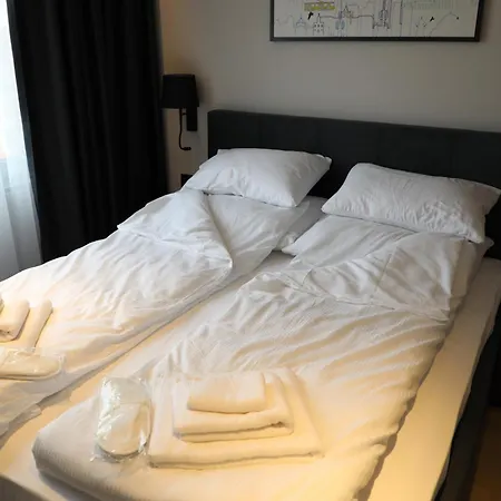 Moaline Apartments, Free Parking *