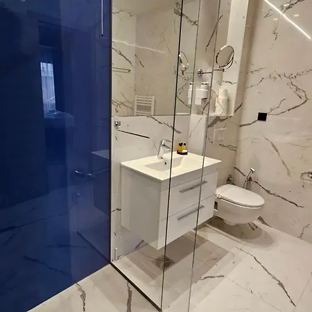 Moaline Apartments, Free Parking *