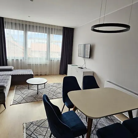 Moaline Apartments, Free Parking *