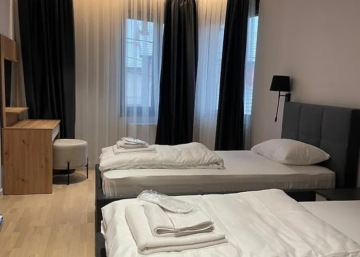 Moaline Apartments, Free Parking